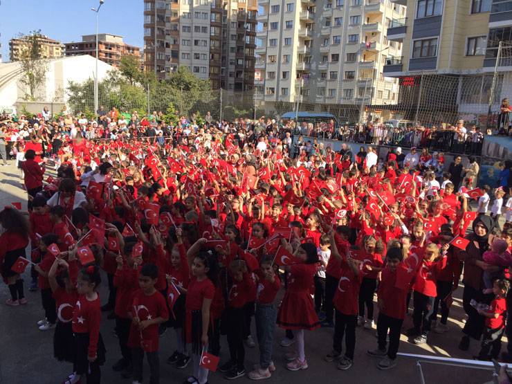 Rize'de Cumhuriyet'in 100. yıl dönümü coşku ile kutlandı 14