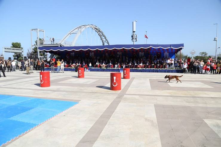 Rize'de Cumhuriyet'in 100. yıl dönümü coşku ile kutlandı 17