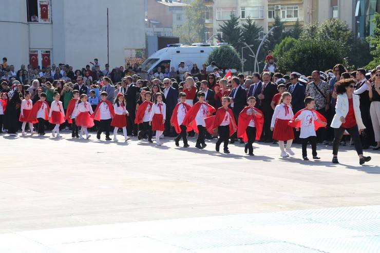 Rize'de Cumhuriyet'in 100. yıl dönümü coşku ile kutlandı 22