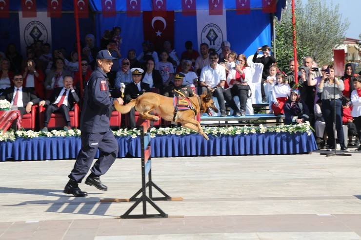 Rize'de Cumhuriyet'in 100. yıl dönümü coşku ile kutlandı 32