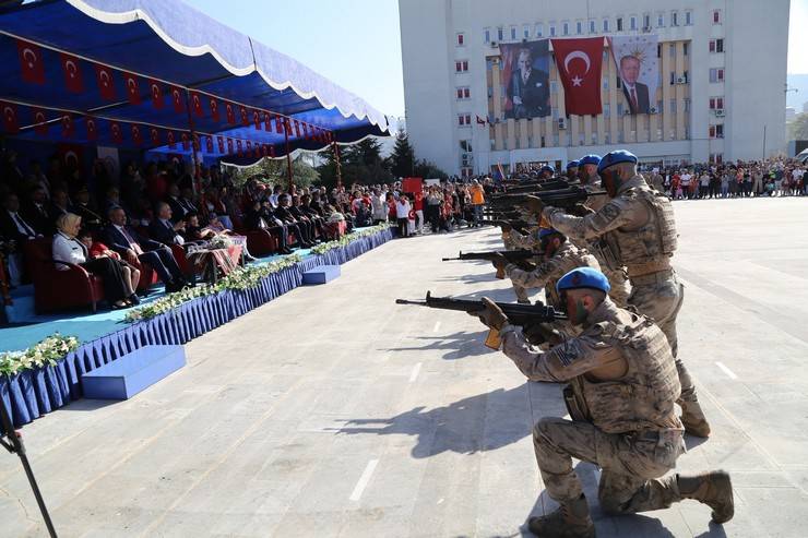 Rize'de Cumhuriyet'in 100. yıl dönümü coşku ile kutlandı 35
