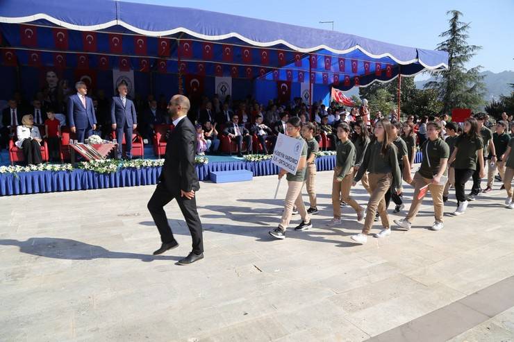 Rize'de Cumhuriyet'in 100. yıl dönümü coşku ile kutlandı 39