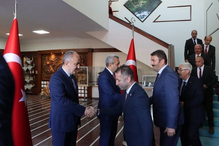 Rize'de Cumhuriyet'in 100. yıl dönümü coşku ile kutlandı 4