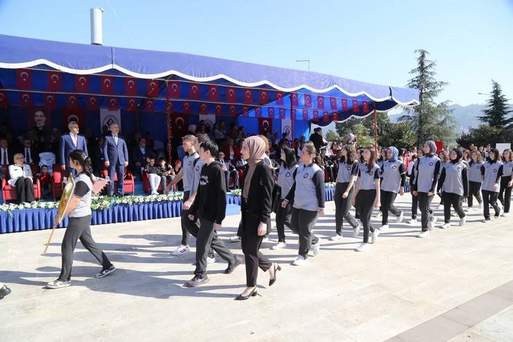 Rize'de Cumhuriyet'in 100. yıl dönümü coşku ile kutlandı 44