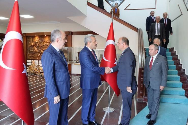 Rize'de Cumhuriyet'in 100. yıl dönümü coşku ile kutlandı 6