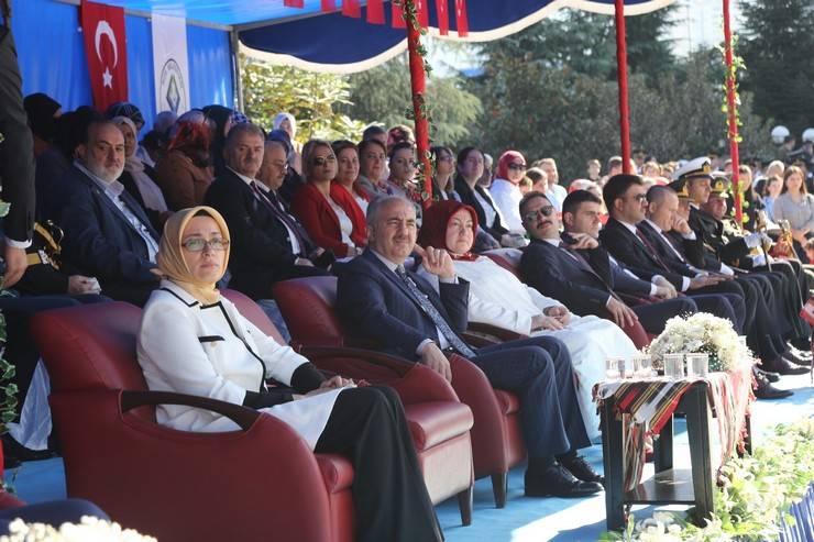 Rize'de Cumhuriyet'in 100. yıl dönümü coşku ile kutlandı 60