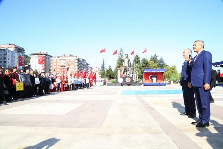 Rize'de Cumhuriyet'in 100. yıl dönümü coşku ile kutlandı 63