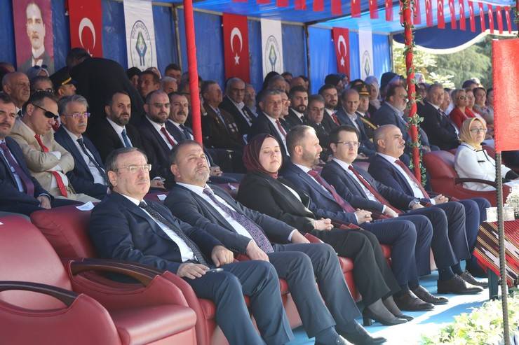 Rize'de Cumhuriyet'in 100. yıl dönümü coşku ile kutlandı 69