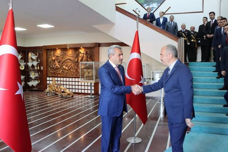 Rize'de Cumhuriyet'in 100. yıl dönümü coşku ile kutlandı 8