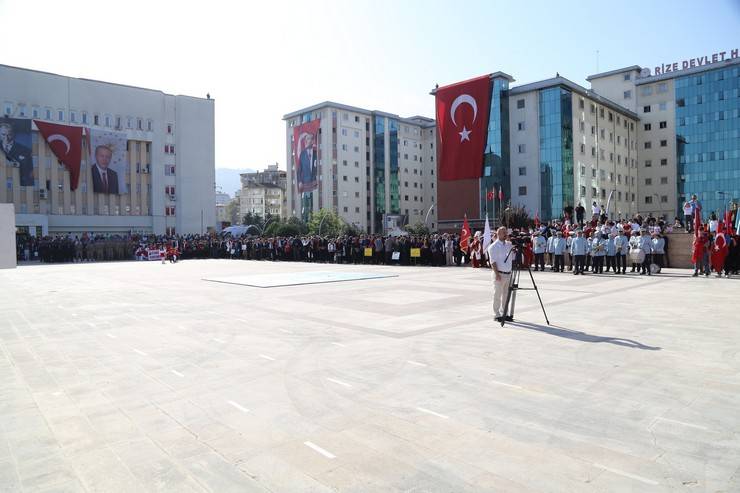 Rize'de Cumhuriyet'in 100. yıl dönümü coşku ile kutlandı 89