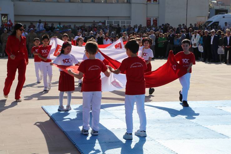 Rize'de Cumhuriyet'in 100. yıl dönümü coşku ile kutlandı 94