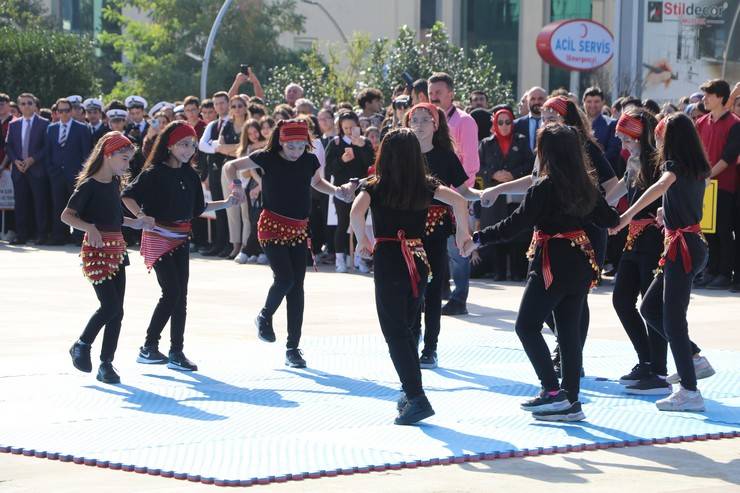 Rize'de Cumhuriyet'in 100. yıl dönümü coşku ile kutlandı 96