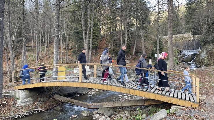 Borçka Karagöl Tabiat Parkı 10 ayda 550 bin ziyaretçiyi ağırladı 12