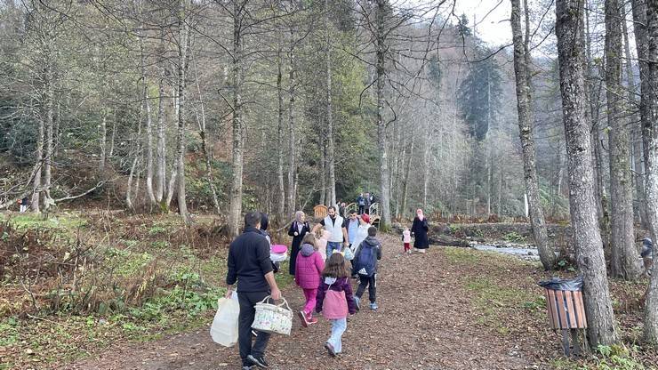 Borçka Karagöl Tabiat Parkı 10 ayda 550 bin ziyaretçiyi ağırladı 13