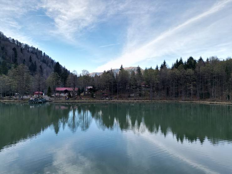 Borçka Karagöl Tabiat Parkı 10 ayda 550 bin ziyaretçiyi ağırladı 18