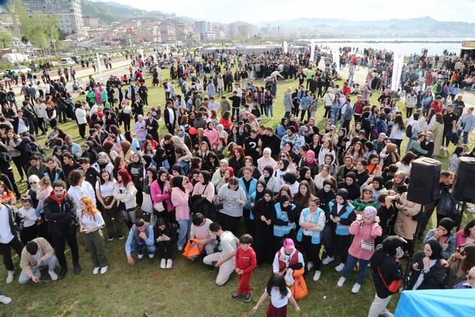 Rize’de Gençlik Şöleni Düzenlendi 13