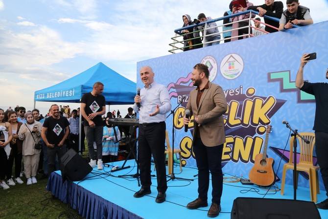 Rize’de Gençlik Şöleni Düzenlendi 2