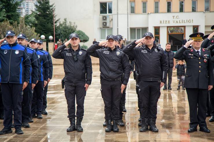 Rize’de Atatürk törenle anıldı 9