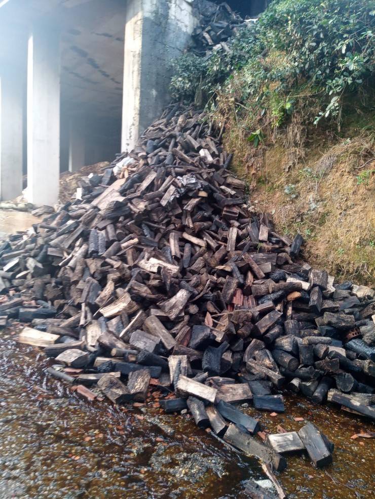 Rize’de 5 Katlı Binada Yangın 5