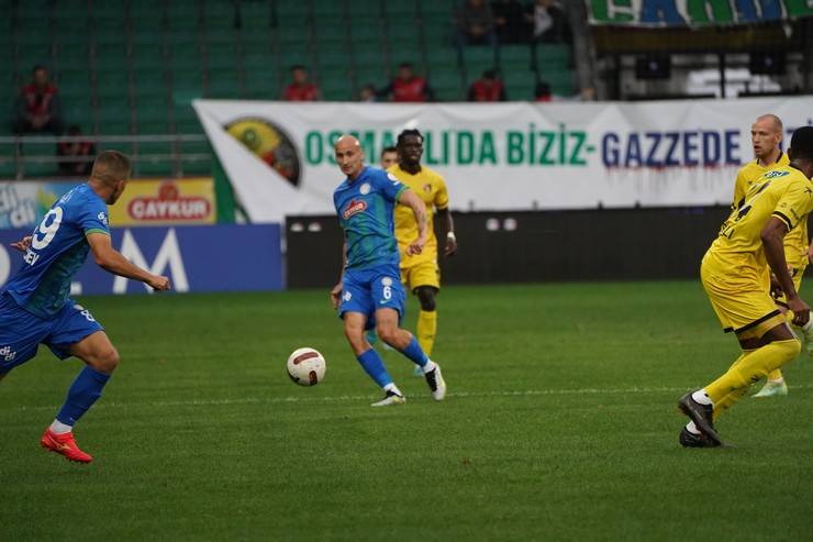 Çaykur Rizespor - İstanbulspor maçından kareler 16