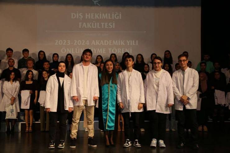RTEÜ Diş Hekimliği Fakültesi Öğrencileri Önlüklerini Giydi 19