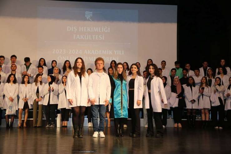 RTEÜ Diş Hekimliği Fakültesi Öğrencileri Önlüklerini Giydi 20