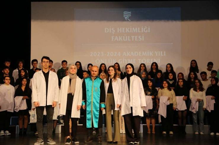 RTEÜ Diş Hekimliği Fakültesi Öğrencileri Önlüklerini Giydi 21