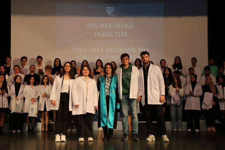 RTEÜ Diş Hekimliği Fakültesi Öğrencileri Önlüklerini Giydi 22