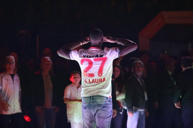 Süper Lig'e yükselen Samsunspor kupasını aldı 40