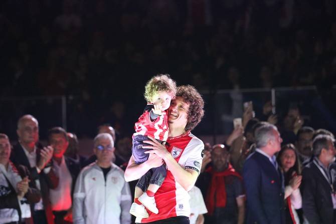 Süper Lig'e yükselen Samsunspor kupasını aldı 42