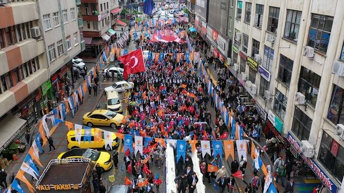 AK Parti’den Rize’de Coşkulu Sevgi Yürüyüşü 12