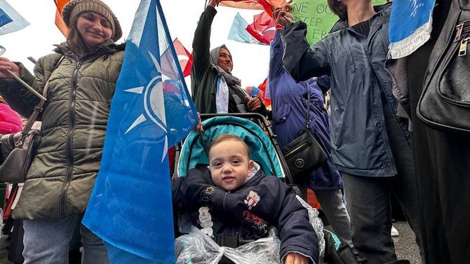 AK Parti’den Rize’de Coşkulu Sevgi Yürüyüşü 17