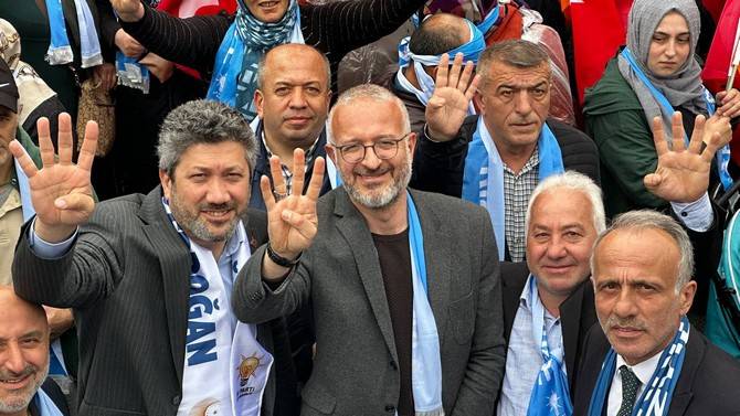 AK Parti’den Rize’de Coşkulu Sevgi Yürüyüşü 26