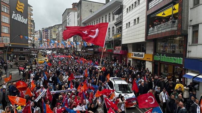 AK Parti’den Rize’de Coşkulu Sevgi Yürüyüşü 61