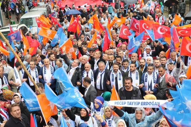 AK Parti’den Rize’de Coşkulu Sevgi Yürüyüşü 67