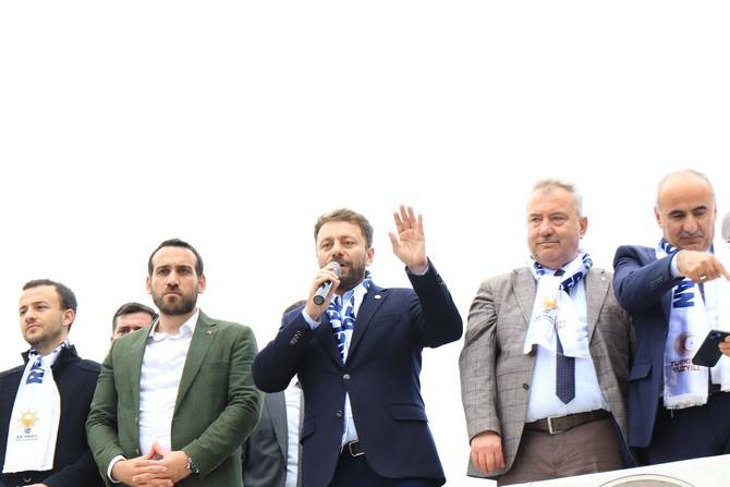 AK Parti’den Rize’de Coşkulu Sevgi Yürüyüşü 68