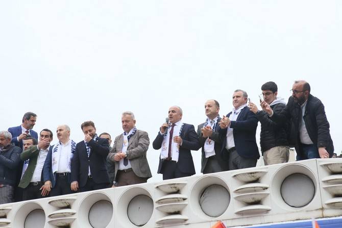 AK Parti’den Rize’de Coşkulu Sevgi Yürüyüşü 70