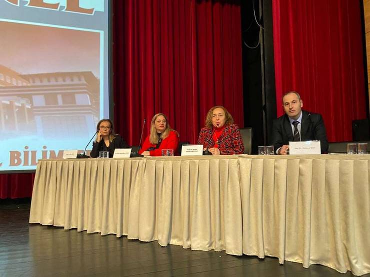RTEÜ'de Cumhuriyet’in 100. Yılında Temel Bilimler Paneli Gerçekleştirildi 45