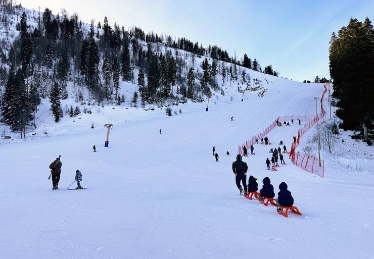 Artvin'deki Atabarı Kayak Merkezi'nde sezon açıldı 9