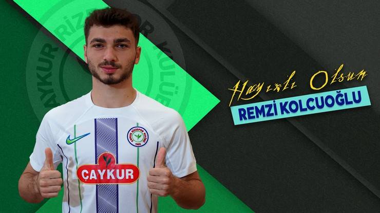 Çaykur Rizespor altyapı oyuncusu Remzi Kolcuoğlu ile profesyonel sözleşme imzaladı 15