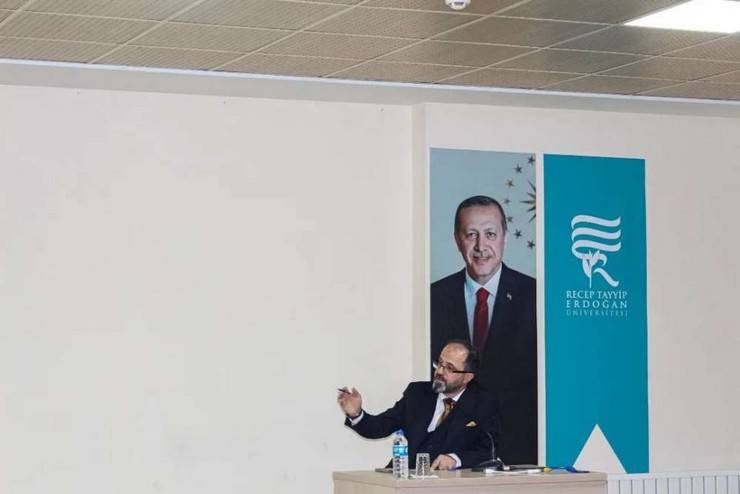 RTEÜ'de Mukayeseli Hukuk Şöleni Sempozyumu Düzenlendi 10