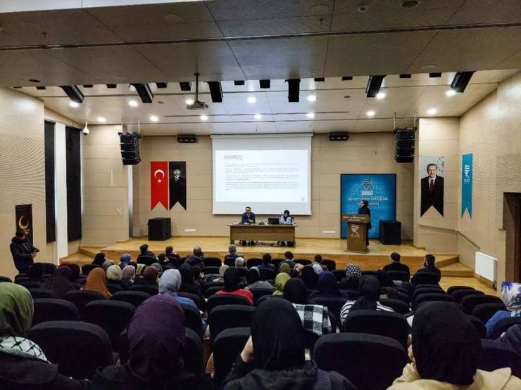 RTEÜ'de Mukayeseli Hukuk Şöleni Sempozyumu Düzenlendi 2