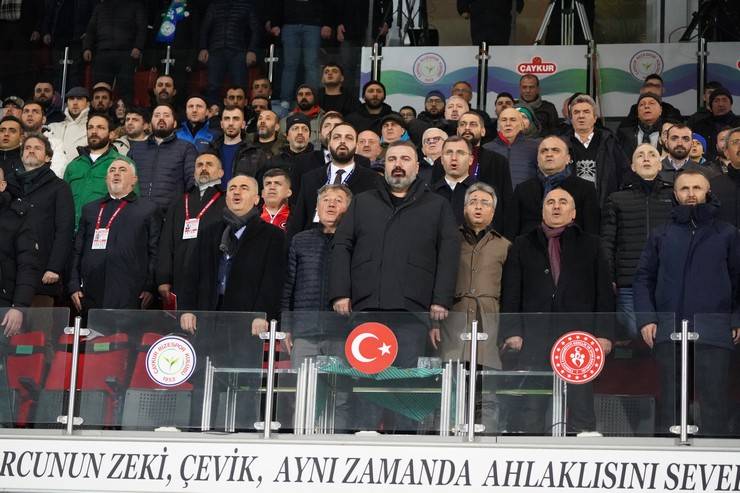 Çaykur Rizespor-Beşiktaş maçından kareler 7