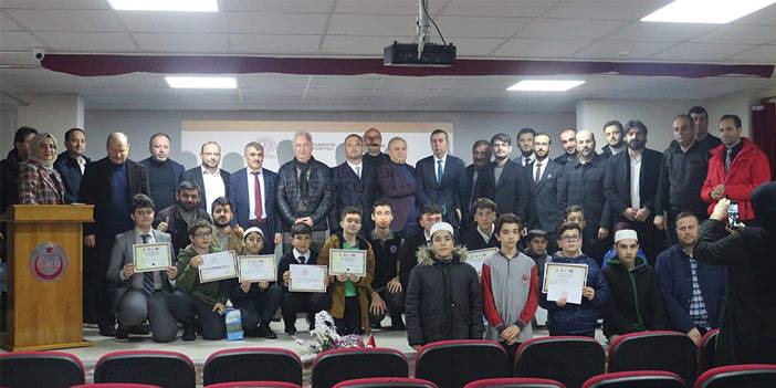 Rize'de Genç Bilâller Ezan Okuma Yarışması Yapıldı