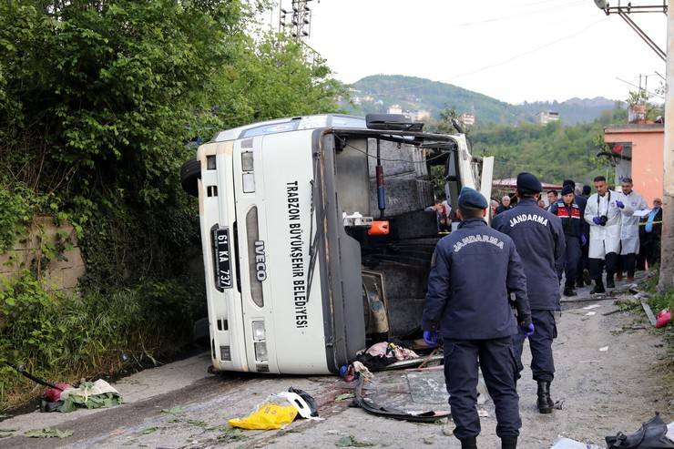 Trabzon'da 6 kişinin öldüğü midibüs kazasında 'ihmaller zinciri' 12