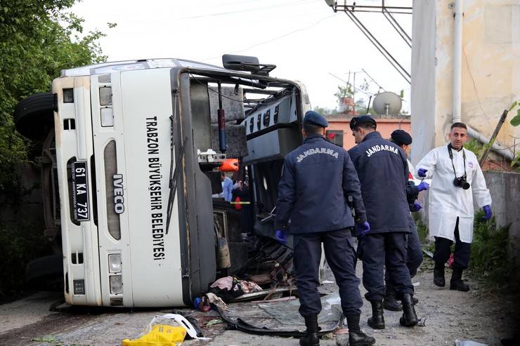 Trabzon'da 6 kişinin öldüğü midibüs kazasında 'ihmaller zinciri' 8