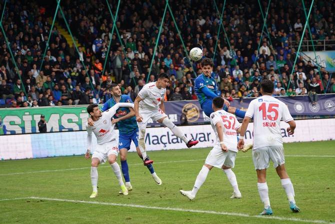 Çaykur Rizespor - Altınordu maçından kareler 33