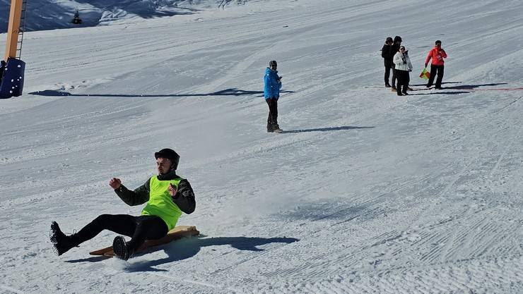 Artvin’de renkli Dağ Kızağı yarışları 1