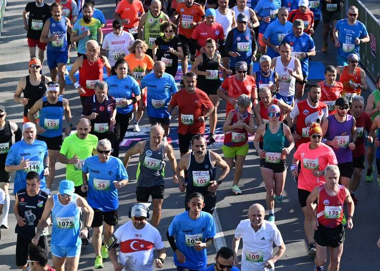 44. Uluslararası Trabzon Yarı Maratonu koşuldu 14