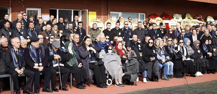 Hayatını kaybeden Rizeli iş insanı Fenerbahçe Eski Başkanı Tahsin Kaya için Dereağzı'nda tören düzenlendi 15